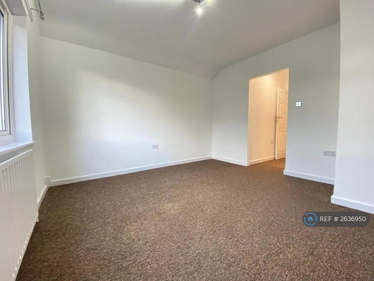 5 bedroom house in Beechcroft Gardens, Wembley, HA9 (5 bed) (#2636950)
