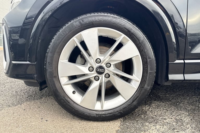 2022 Audi Q2 S line 35 TFSI  150 PS 6-speed SUV PETROL Manual