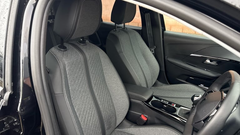 2025 Peugeot 208 1.2 PureTech Allure Hatchback 5dr Petrol Manual Euro 6 (s/s) (100 ps) Hatchback ...