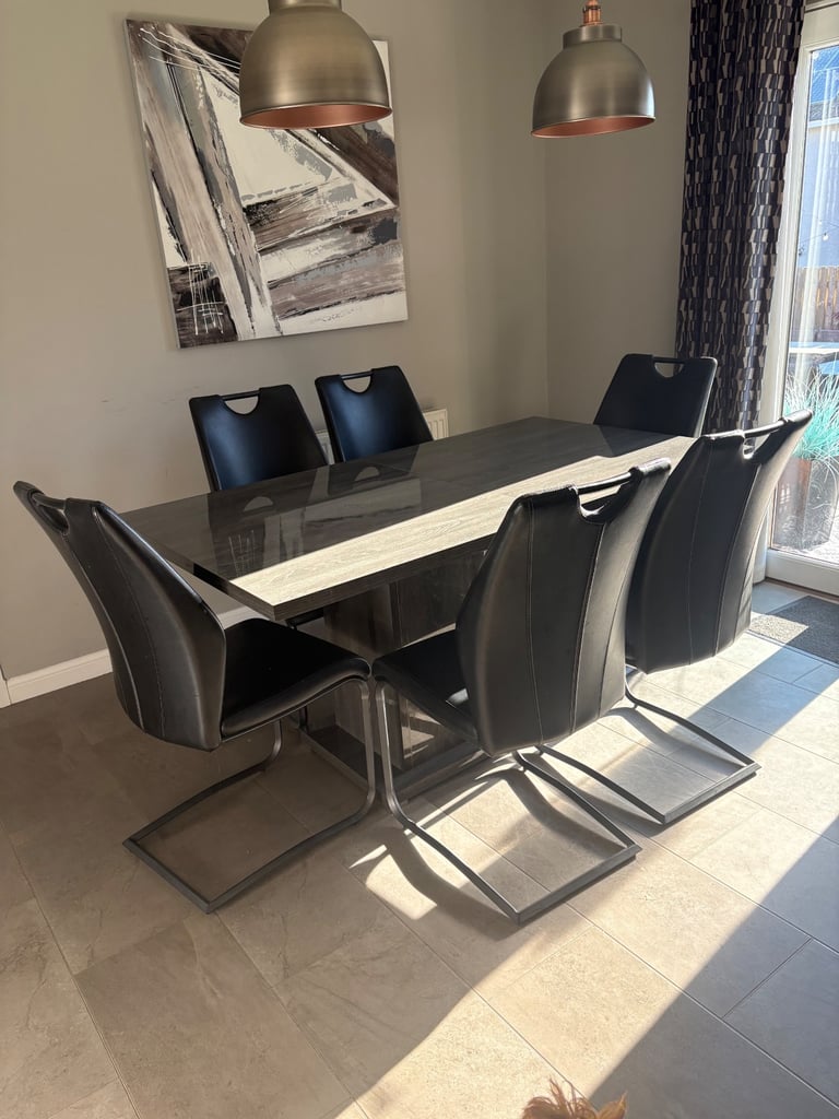 Dinning room / kitchen 