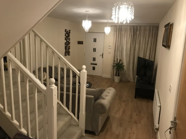 Spacious & Fully Furnished Double Room for Rent – ME5 8FR