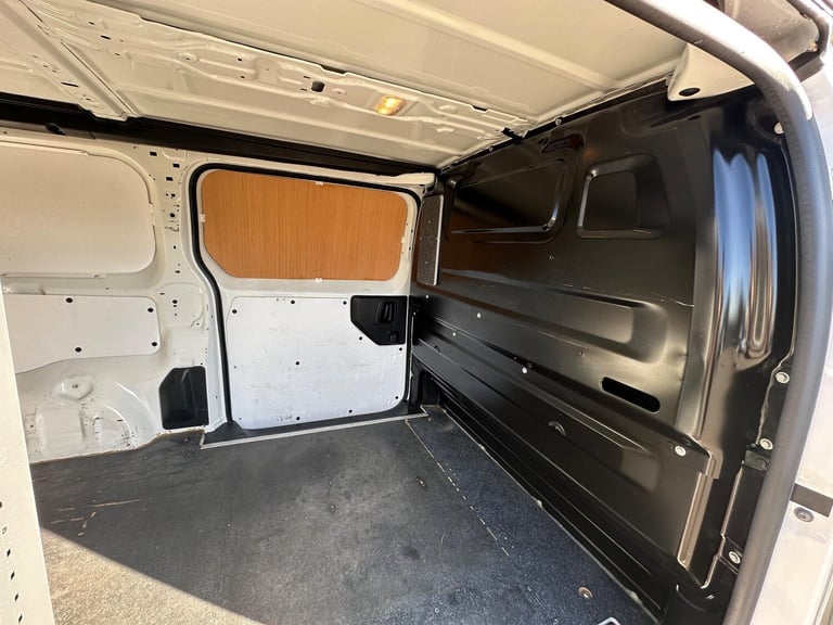 2021 Vauxhall Vivaro 2900 1.5d 100PS Edition H1 Van PANEL VAN DIESEL Manual