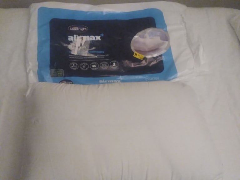 Silent Night Air Max Pillow 
