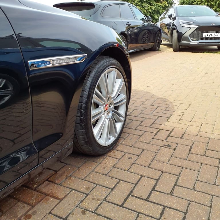 2018 68 JAGUAR XJ 3.0 D V6 PORTFOLIO 4D 296 BHP DIESEL