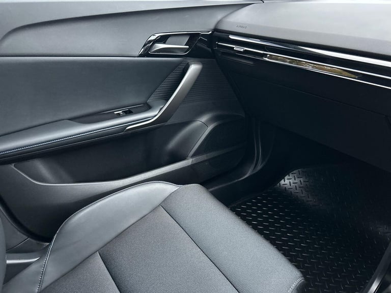 2024 MG MG4 64kWh Trophy Long Range Hatchback 5dr Electric Auto (203 ps) Hatchback ELECTRIC Autom...