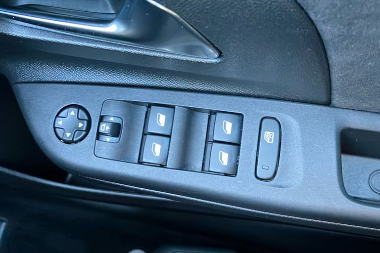  Vauxhall Corsa 1.2 Turbo Ultimate Hatchback 5dr Petrol Auto Euro 6 s/s 130 Ps