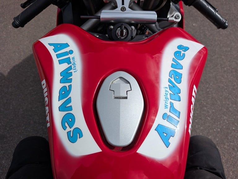 2005 DUCATI 749