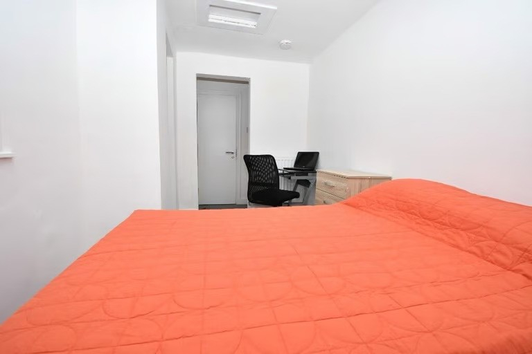 4 BED HMO BURNLEY FOR SALE ** ONLY £15,000 CASH ** REQUIRED in