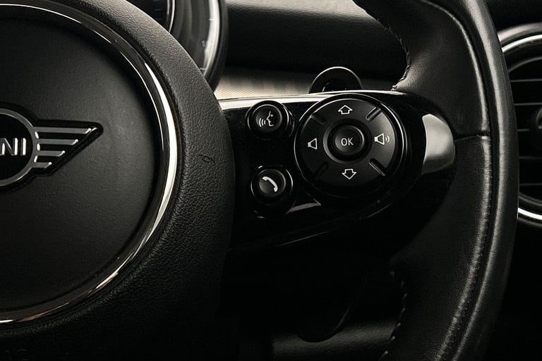 2019 MINI Hatch 5-Door Hatch Cooper S Exclusive HATCHBACK Petrol Automatic