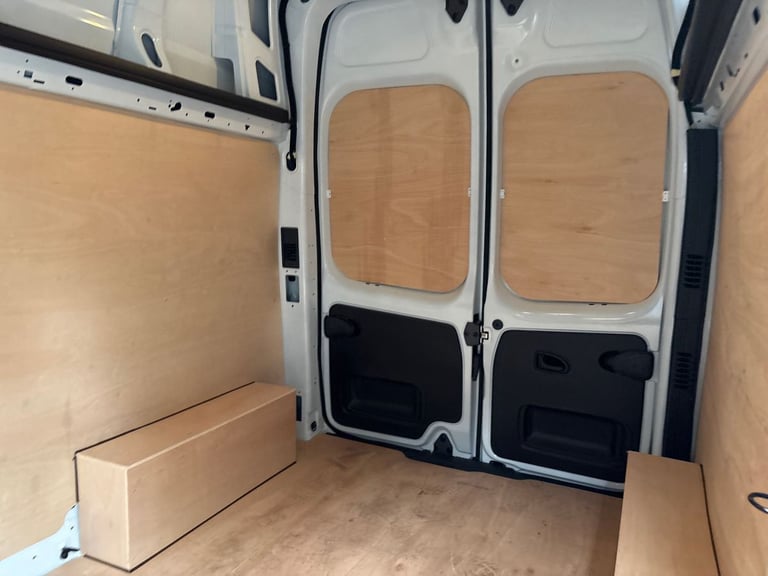  Renault Trafic 2.0 Dci Blue Lh30 Advance Panel Van 5dr Diesel Manual L2 H2