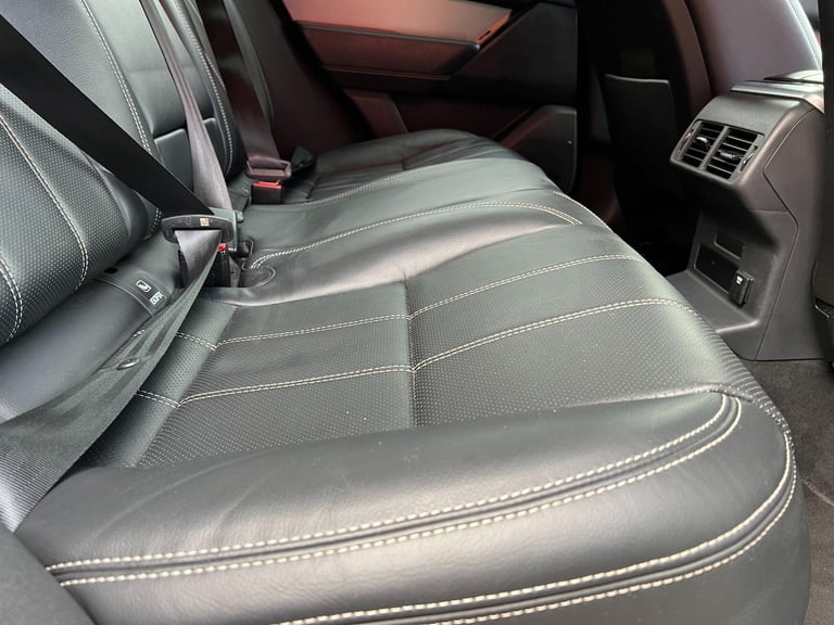 2017 Land Rover Range Rover Velar 2.0 D180 R-Dynamic S Auto 4WD Euro 6 (s/s) 5dr ESTATE Diesel Au...