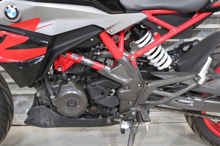 2024 74 BMW G 310 R ABS G310R TRADE SALE 5K NEWMOT ENDURO A2 COMPLIANT RED BLACK