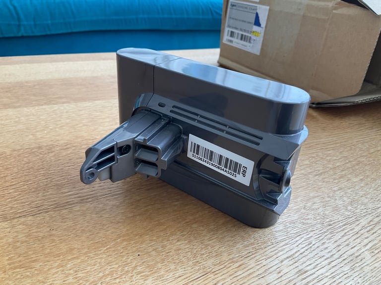 image for BRAND NEW genuine DYSON  replacement BATTERY  for V6 Vacuum. 