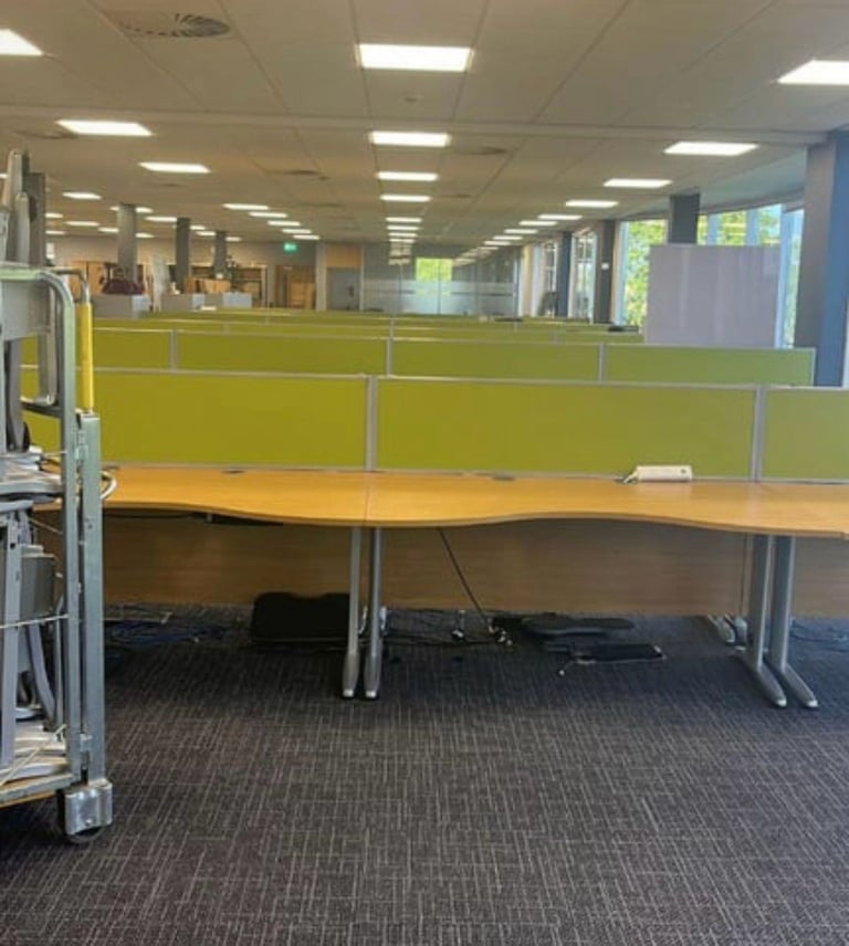 JOBLOT Office Furniture SURPLUS STOCK For Sale Over 100 Desks/Chairs/Cabinets/Cupboards 14