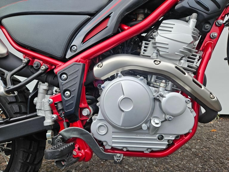 Yamaha XG250 Tricker in outstanding colours 