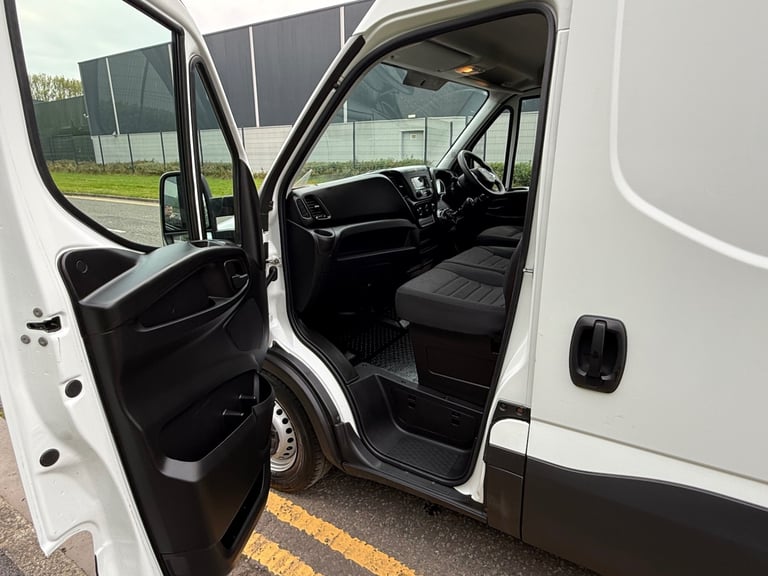2022 Iveco Daily 2.3 High Roof Van 4100 WB XLWB PANEL VAN Diesel Manual