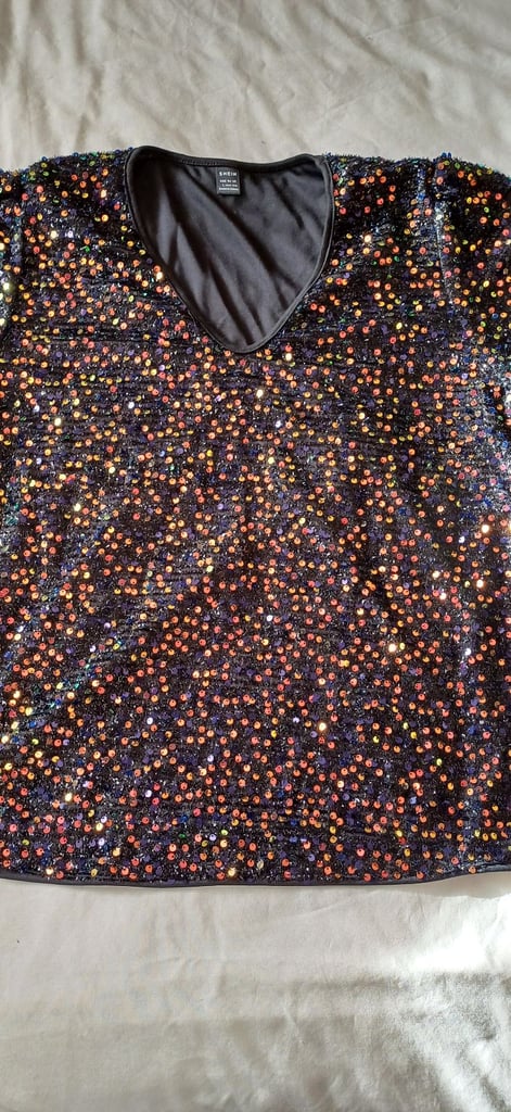 Ladies sequin top
