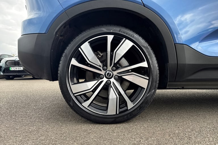  Volvo Xc40 P8 78kwh First Edition Suv 5dr Electric Auto Awd 408 Ps Electric