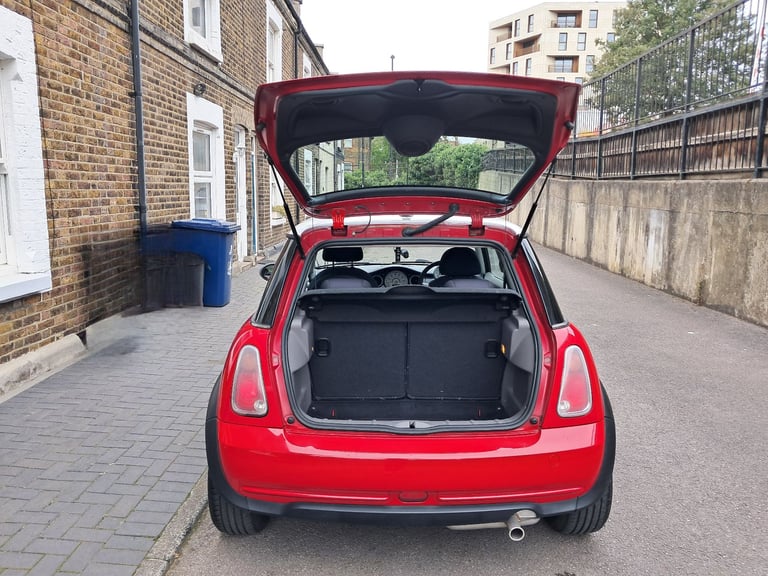 Mini One, Hatchback, 2005, Manual, 1598 (cc),3 doors - Image 16
