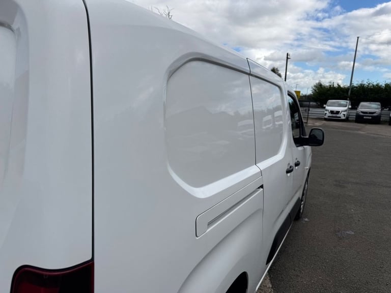 2021 Vauxhall Combo 1.5 Turbo D 2300 Sportive Panel Van 6dr Diesel Manual L2 H1 Euro 6 (100 ps) P...