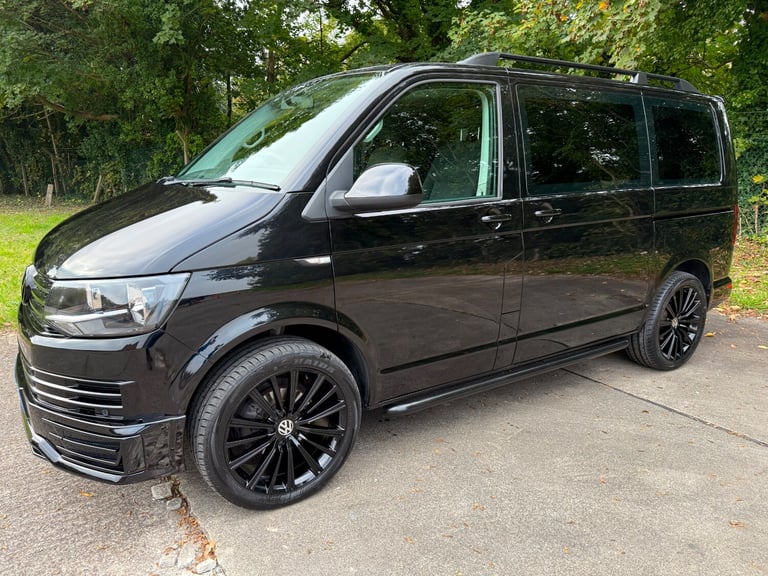 image for 2019 VOLKSWAGEN TRANSPORTER T6 TDI 8 SEAT SHUTTLE SWB IN BLACK - EURO SIX 