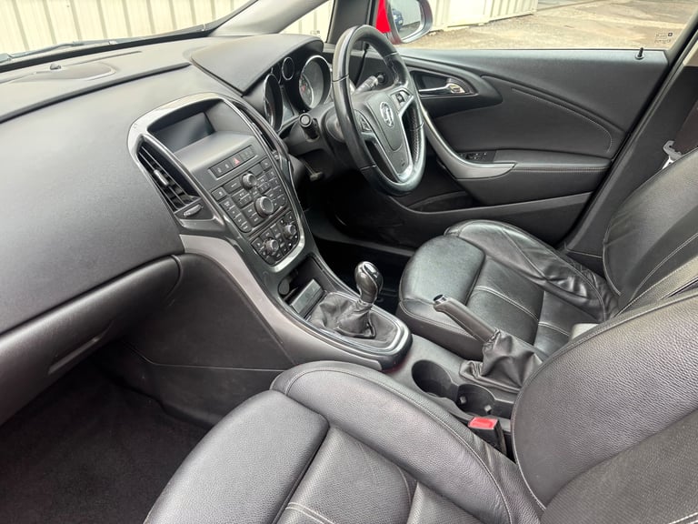 Vauxhall, ASTRA ELITE 2.0 CDTI 5dr manual Hatchback # GREAT VALUE #