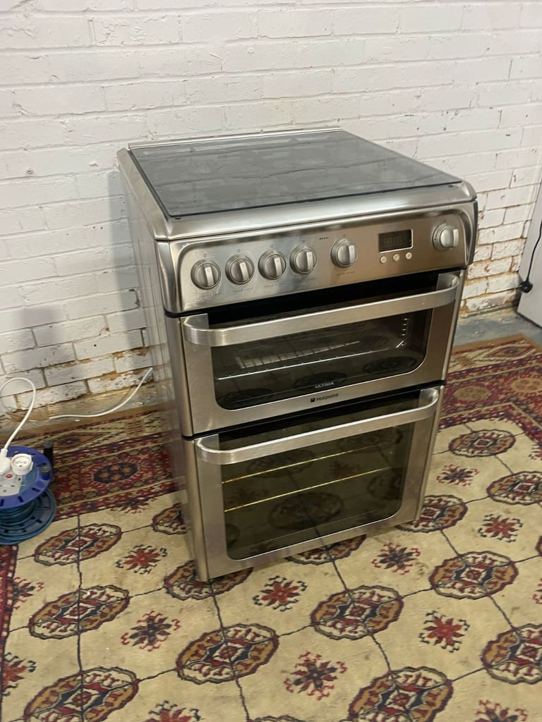 HotPoint Stainless Steel 60 CM Gas Cooker W