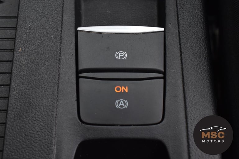 2018 Ford Focus 1.0T EcoBoost ST-Line Hatchback 5dr Petrol Manual Euro 6 (s/s) (125 ps) Hatchback...