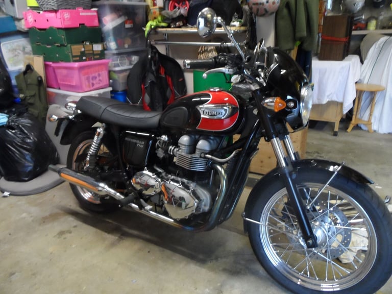 image for Triumph, BONNEVILLE, 2006, 865 (cc)