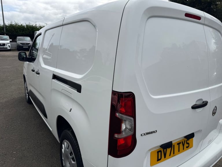 2021 Vauxhall Combo 1.5 Turbo D 2300 Sportive Panel Van 6dr Diesel Manual L2 H1 Euro 6 (100 ps) P...