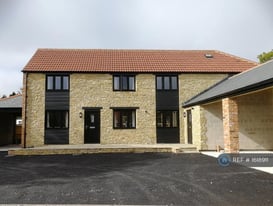 3 bedroom house in Silver Street, South Petherton, TA13 (3 bed) (#1618911)