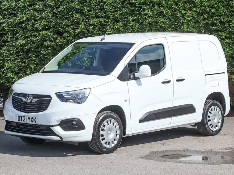 2021 Vauxhall Combo 2300 SPORTIVE 1.5 TURBO D, 100BHP, L1 SWB VAN, Air Con, Cruise Control, 3 S S...