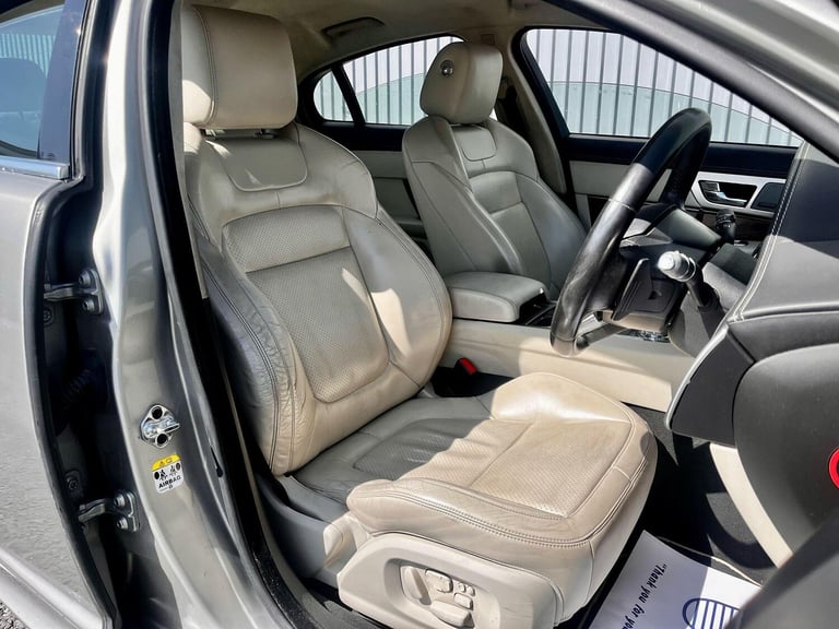 2012 Jaguar XF 3.0d S V6 Portfolio Auto Euro 5 (s/s) 4dr SALOON Diesel Automatic