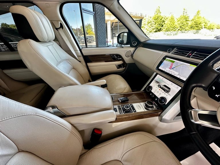  Land Rover Range Rover 4.4 SD V8 Vogue SE Auto 4WD Euro 6 (s/s) 5dr  Diesel Automatic