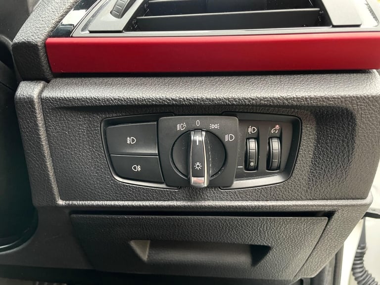 2017 BMW 1 Series 118i [1.5] Sport 5dr [Nav] HATCHBACK PETROL Manual