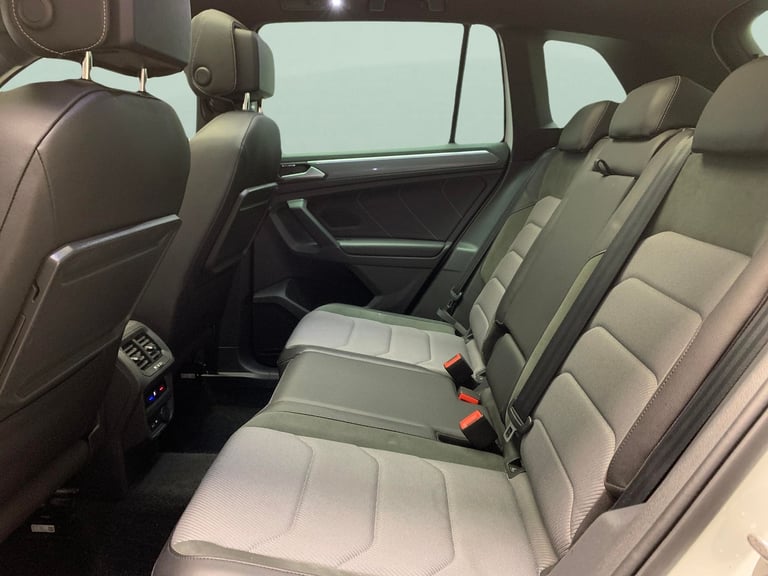 2020 Volkswagen Tiguan 1.5 TSI EVO R-Line Tech SUV 5dr Petrol DSG Euro 6 (s/s) (150 ps) - LED - H...