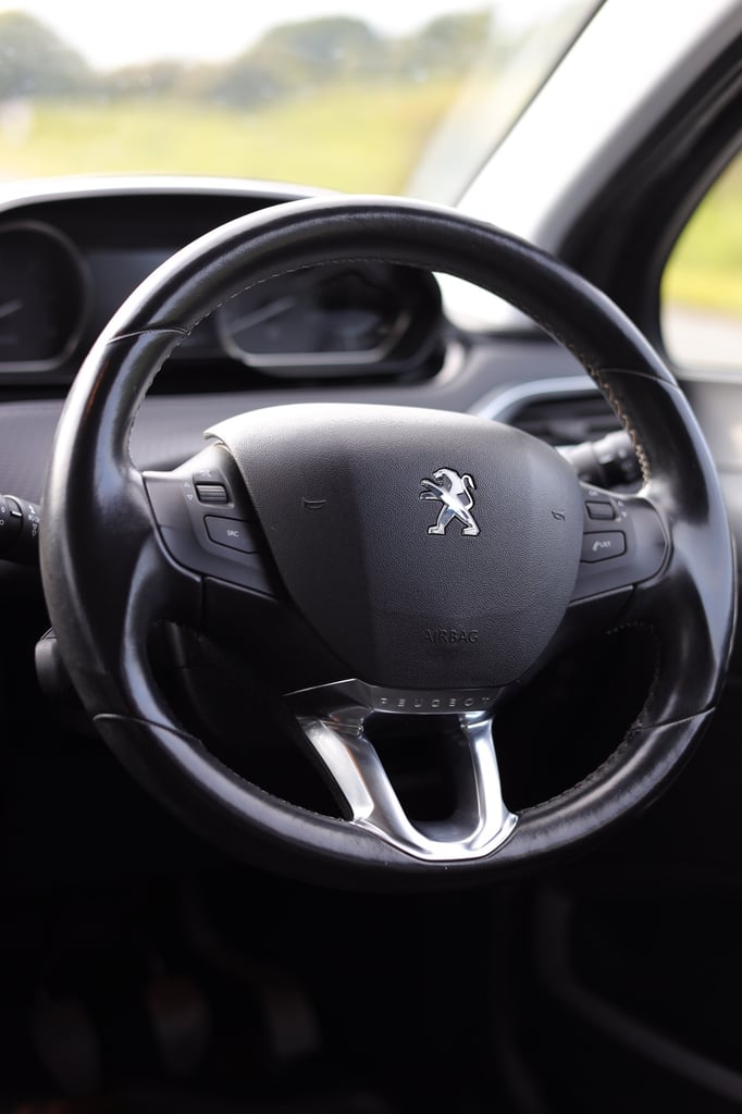 Peugeot 2008 1.6 BlueHDi 2016