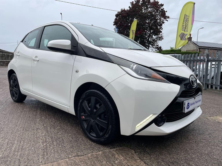  Toyota AYGO 1.0 VVT-i x-play Euro 5 5dr Euro 5 Petrol Manual