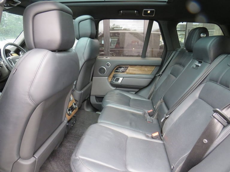 2019 Land Rover Range Rover 3.0 SD V6 Vogue SE SUV 5dr Diesel Auto 4WD Euro 6 (s/s) (275 ps) ESTA...