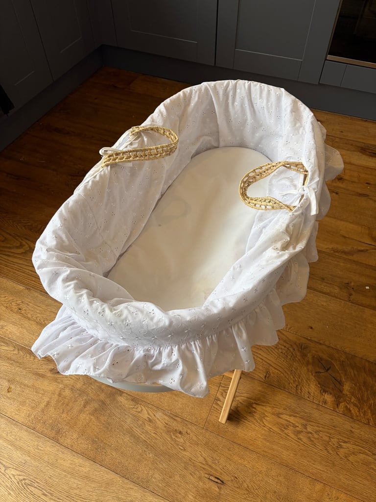 image for Baby Moses Basket and Stand