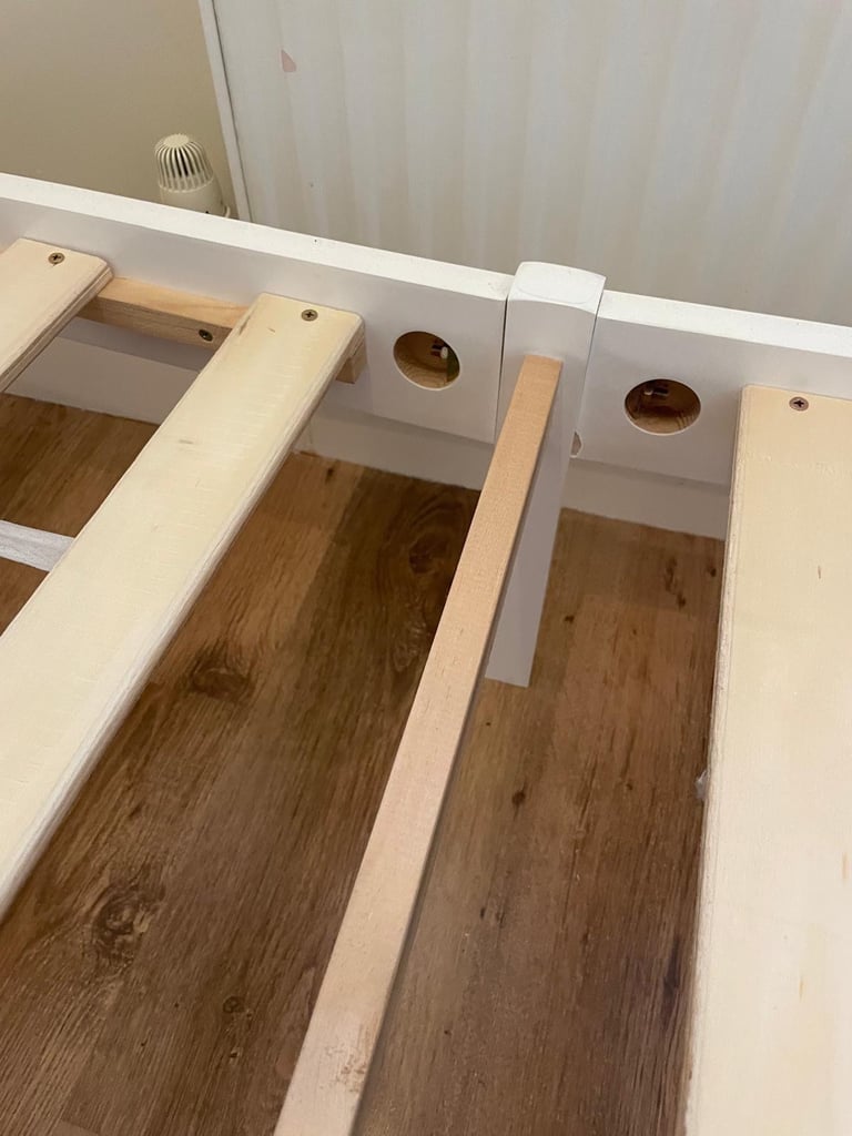 Single bed frame 