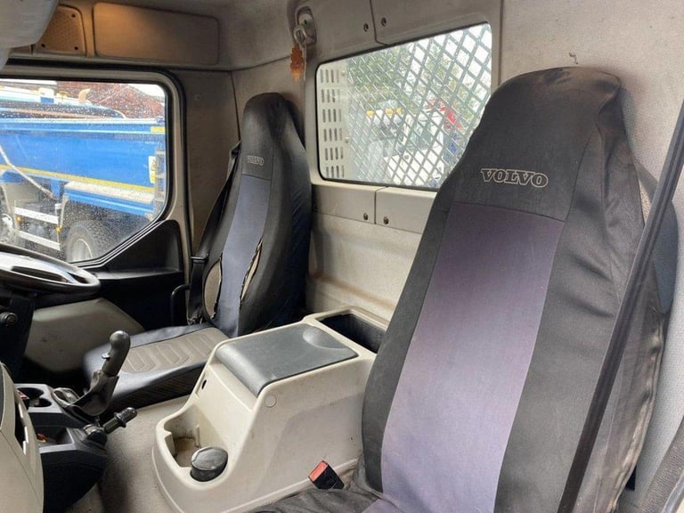 2014 VOLVO FL-250 SKIP LOADER