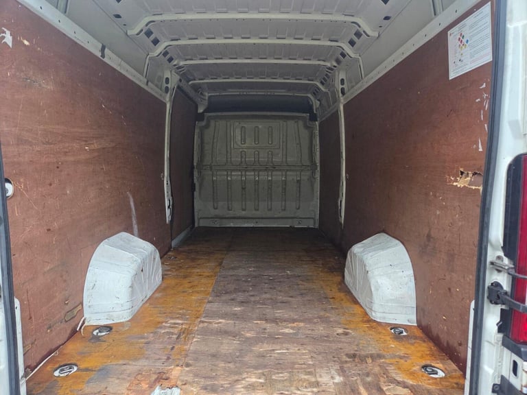 2018 Peugeot Boxer 2.0 BlueHDi 435 Professional L4 H2 Euro 6 5dr PANEL VAN Diesel Manual