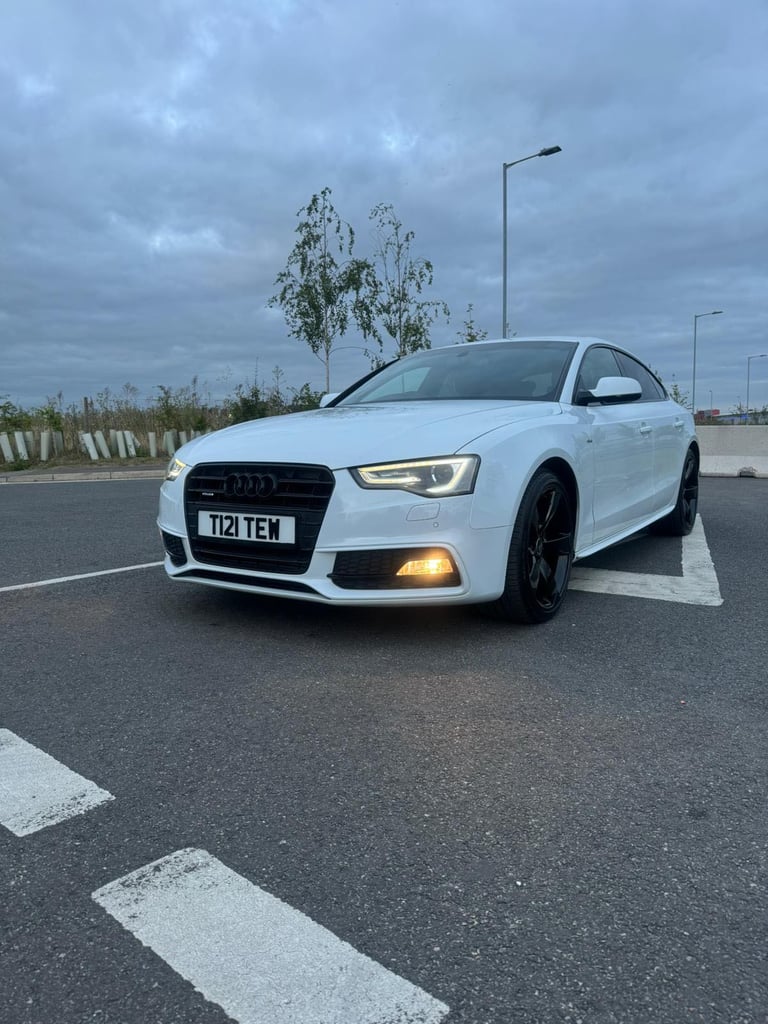 Audi, A5, Hatchback, 2014, Semi-Auto, 1984 (cc), 5 doors
