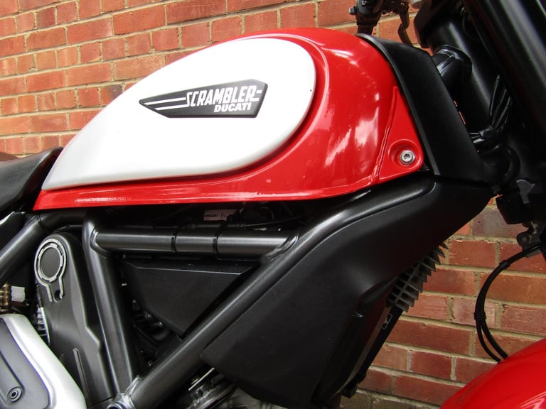 DUCATI SCRAMBLER 800  FULL SERVICE , ONE PREVIOUS OWNER ,VERY LOW MILES