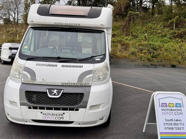Auto-Sleeper Broadway EK LP 2012 Peugeot Boxer 2.2 FSH 2 berth, End Kitchen
