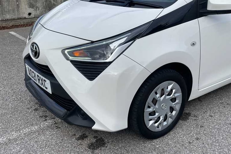 2021 Toyota AYGO 1.0 VVT-i x-play Hatchback 5dr Petrol Manual Euro 6 (Safety Sense) (71 ps) Hatch...