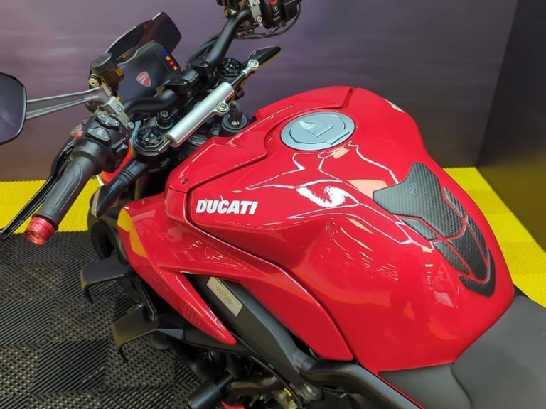 Ducati StreetFighter V4 2020 Excellent Condition FSH