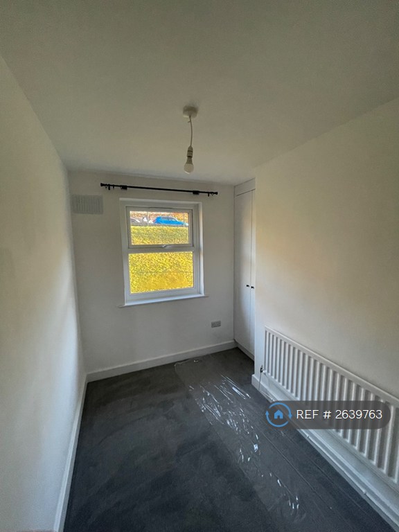 3 bedroom house in Channel View, Risca, Newport, NP11 (3 bed) (#2639763)