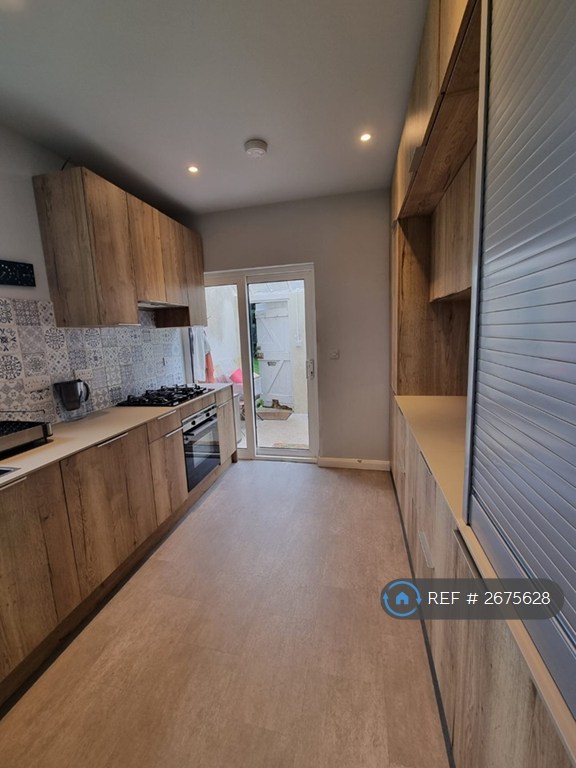 4 bedroom house in Laflouder Lane, Mullion, TR12 (4 bed) (#2675628)